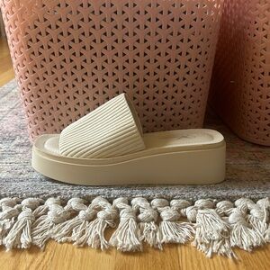 Wedge sandal